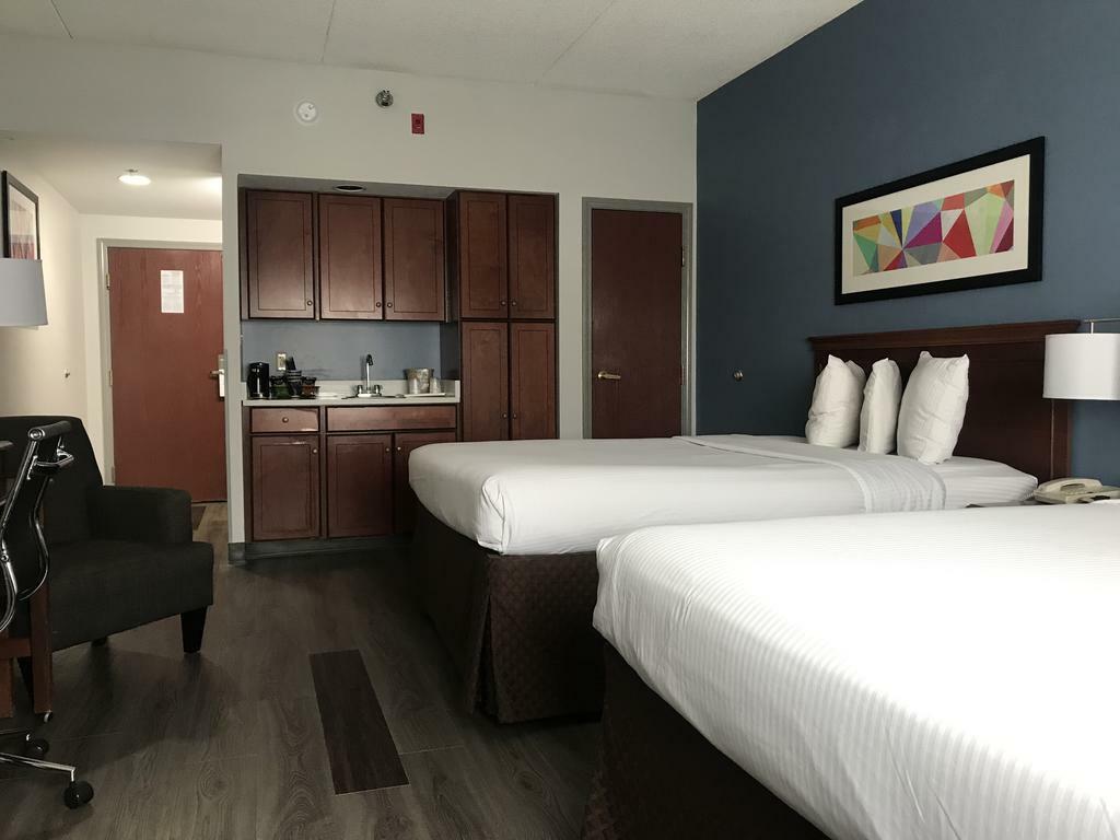 Surestay Plus By Best Western Louisville Airport Expo Room photo